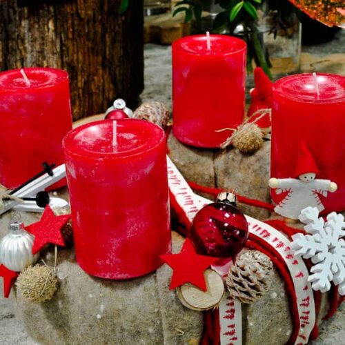 Couronne de l'avent sobre rouge et blanche