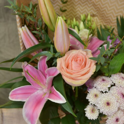 Bouquet pour la maison à petit prix de ton rose