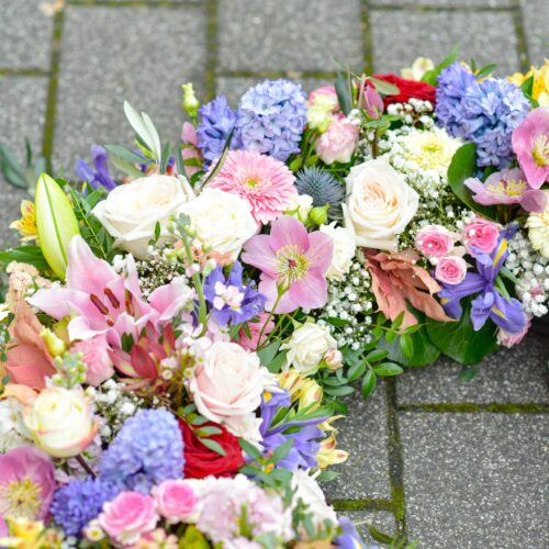 Couronne de couleur pastel colré_-2