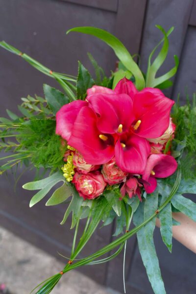 Bouquet stylisé avec des Arums -2